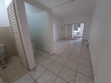 Alugar Comerciais / Sala Comercial em Santa Cruz do Rio Pardo R$ 1.000,00 - Foto 3