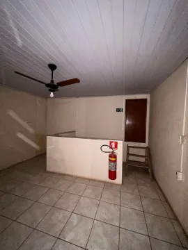 Alugar Comerciais / Galpão em Santa Cruz do Rio Pardo R$ 5.000,00 - Foto 16