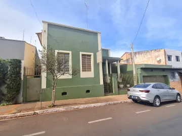 Residenciais / Casas em Santa Cruz do Rio Pardo 