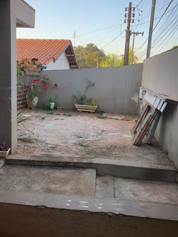 Comprar Residenciais / Casas em Santa Cruz do Rio Pardo R$ 300.000,00 - Foto 4