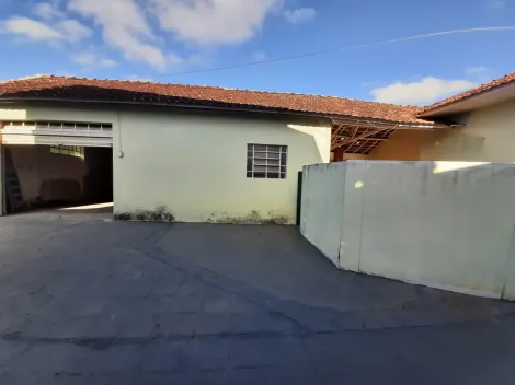 Alugar Residenciais / Casas em Santa Cruz do Rio Pardo R$ 2.500,00 - Foto 4