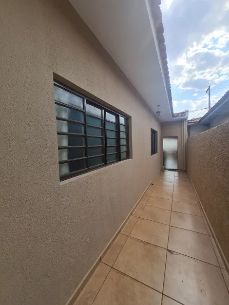 Comprar Residenciais / Casas em Santa Cruz do Rio Pardo R$ 550.000,00 - Foto 8