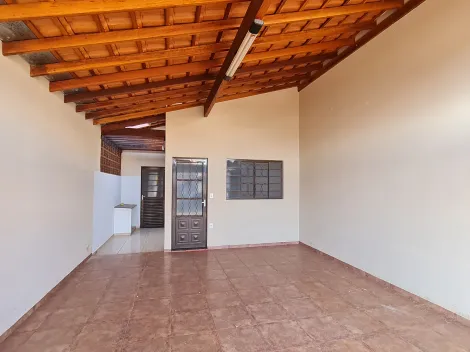 Alugar Residenciais / Casas em Santa Cruz do Rio Pardo R$ 1.200,00 - Foto 2