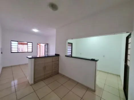 Alugar Residenciais / Casas em Santa Cruz do Rio Pardo R$ 1.200,00 - Foto 7