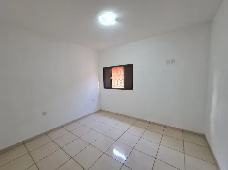 Alugar Residenciais / Casas em Santa Cruz do Rio Pardo R$ 1.200,00 - Foto 11