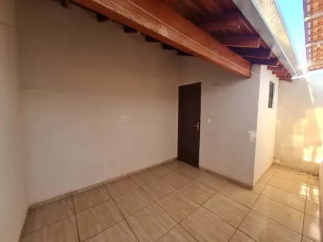 Alugar Residenciais / Casas em Santa Cruz do Rio Pardo R$ 1.200,00 - Foto 14