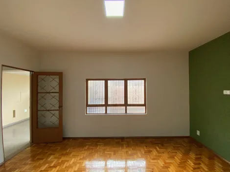 Alugar Residenciais / Casas em Santa Cruz do Rio Pardo R$ 1.700,00 - Foto 7