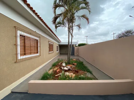 Alugar Residenciais / Casas em Santa Cruz do Rio Pardo R$ 1.700,00 - Foto 31