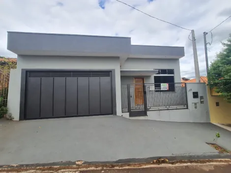 Alugar Residenciais / Casas em Santa Cruz do Rio Pardo. apenas R$ 520.000,00