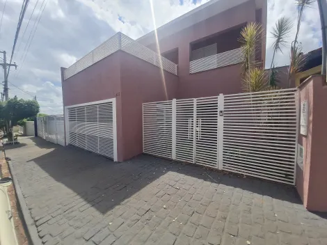 Alugar Residenciais / Casas em Santa Cruz do Rio Pardo. apenas R$ 4.000,00