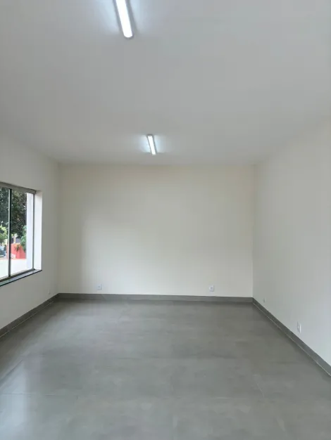 Alugar Comerciais / Ponto Comercial em Santa Cruz do Rio Pardo R$ 7.000,00 - Foto 10