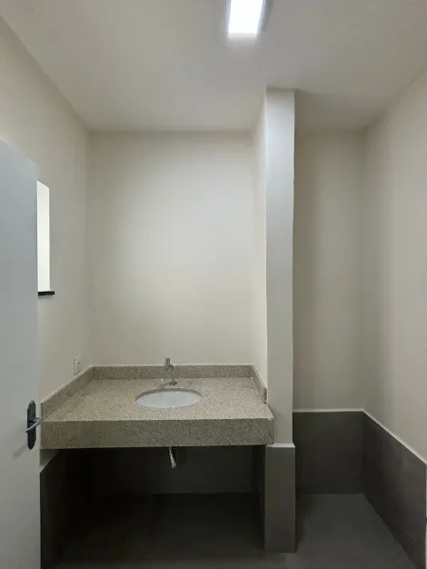 Alugar Comerciais / Ponto Comercial em Santa Cruz do Rio Pardo R$ 7.000,00 - Foto 16