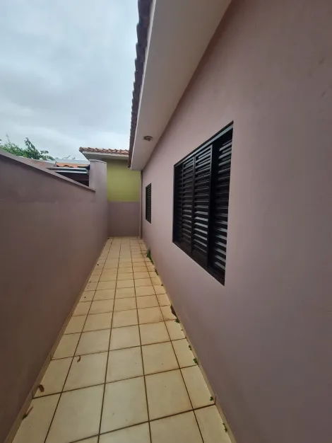 Comprar Residenciais / Casas em Santa Cruz do Rio Pardo R$ 370.000,00 - Foto 12