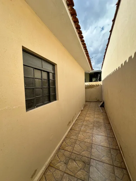 Comprar Residenciais / Casas em Santa Cruz do Rio Pardo R$ 350.000,00 - Foto 17