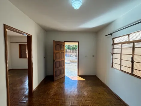 Comprar Residenciais / Casas em Santa Cruz do Rio Pardo R$ 350.000,00 - Foto 6