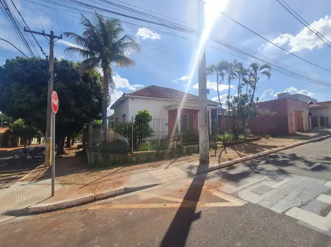 Comprar Residenciais / Casas em Santa Cruz do Rio Pardo R$ 520.000,00 - Foto 2