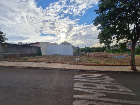 Terrenos / Lote em Santa Cruz do Rio Pardo , Comprar por R$210.000,00