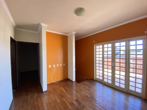 Comprar Residenciais / Casas em Santa Cruz do Rio Pardo R$ 650.000,00 - Foto 13