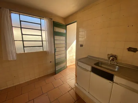 Alugar Residenciais / Casas em Santa Cruz do Rio Pardo R$ 800,00 - Foto 9