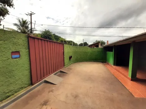 Alugar Residenciais / Casas em Santa Cruz do Rio Pardo R$ 1.000,00 - Foto 4