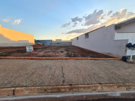 Terrenos / Lote em Santa Cruz do Rio Pardo , Comprar por R$165.000,00