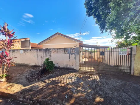 Residenciais / Casas em Santa Cruz do Rio Pardo , Comprar por R$250.000,00