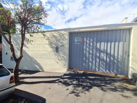 Residenciais / Casas em Santa Cruz do Rio Pardo , Comprar por R$550.000,00