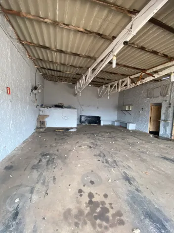 Alugar Comerciais / Galpão em Santa Cruz do Rio Pardo R$ 3.500,00 - Foto 5